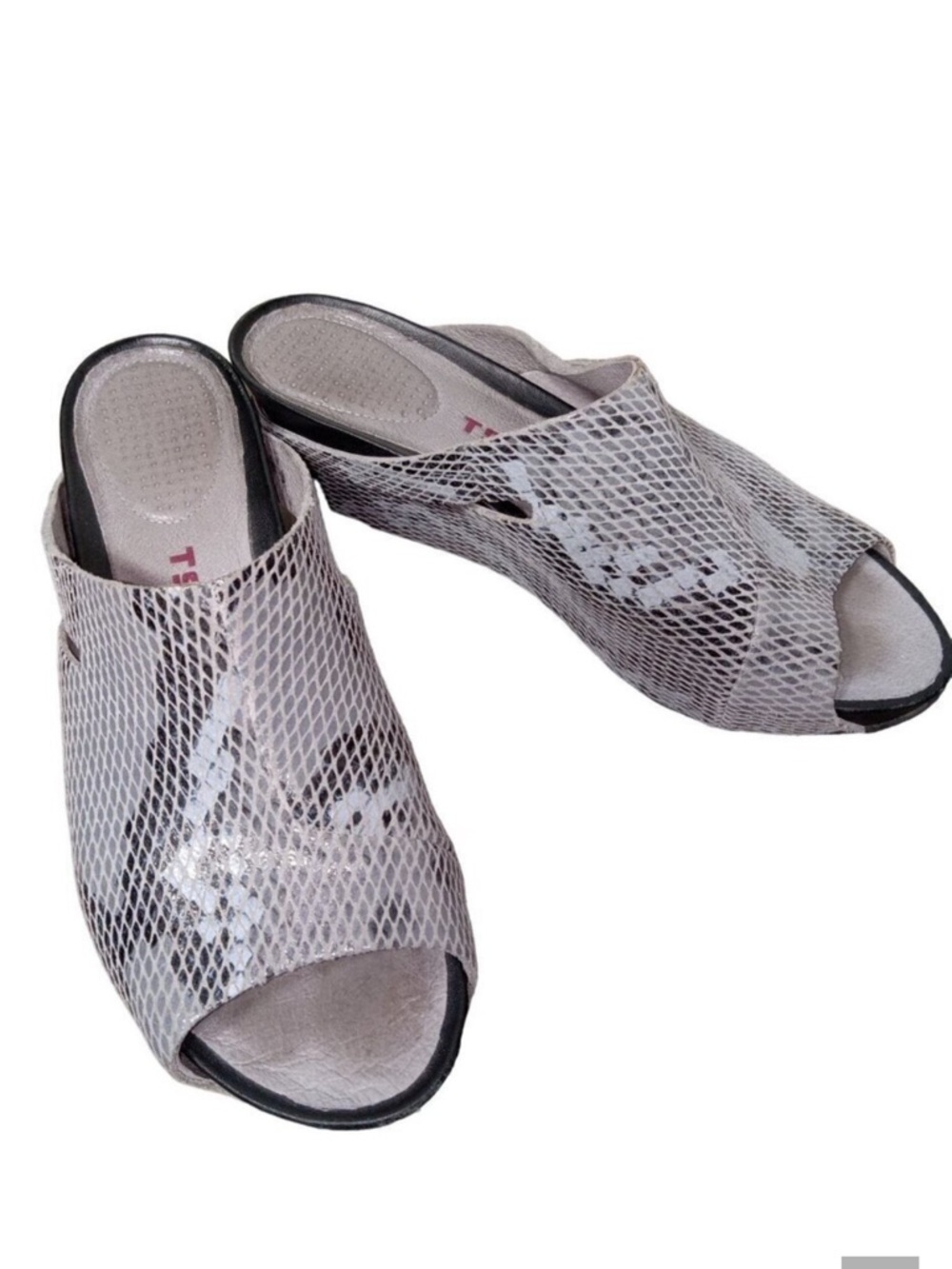 TSUBO OVID Snake Print Wedge Platform Mules Gray Size 6 EUC